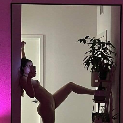 
                        Ema
                     is Female Escorts. | Saguenay | Quebec | Canada | canadapleasure.com 