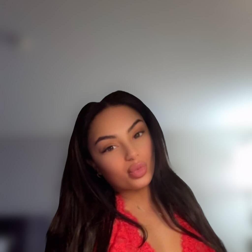 
                        Emma
                     is Female Escorts. | Montreal | Quebec | Canada | canadapleasure.com 