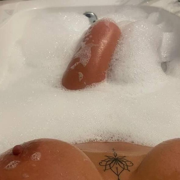 
                        Josee
                     is Female Escorts. | Montreal | Quebec | Canada | canadapleasure.com 