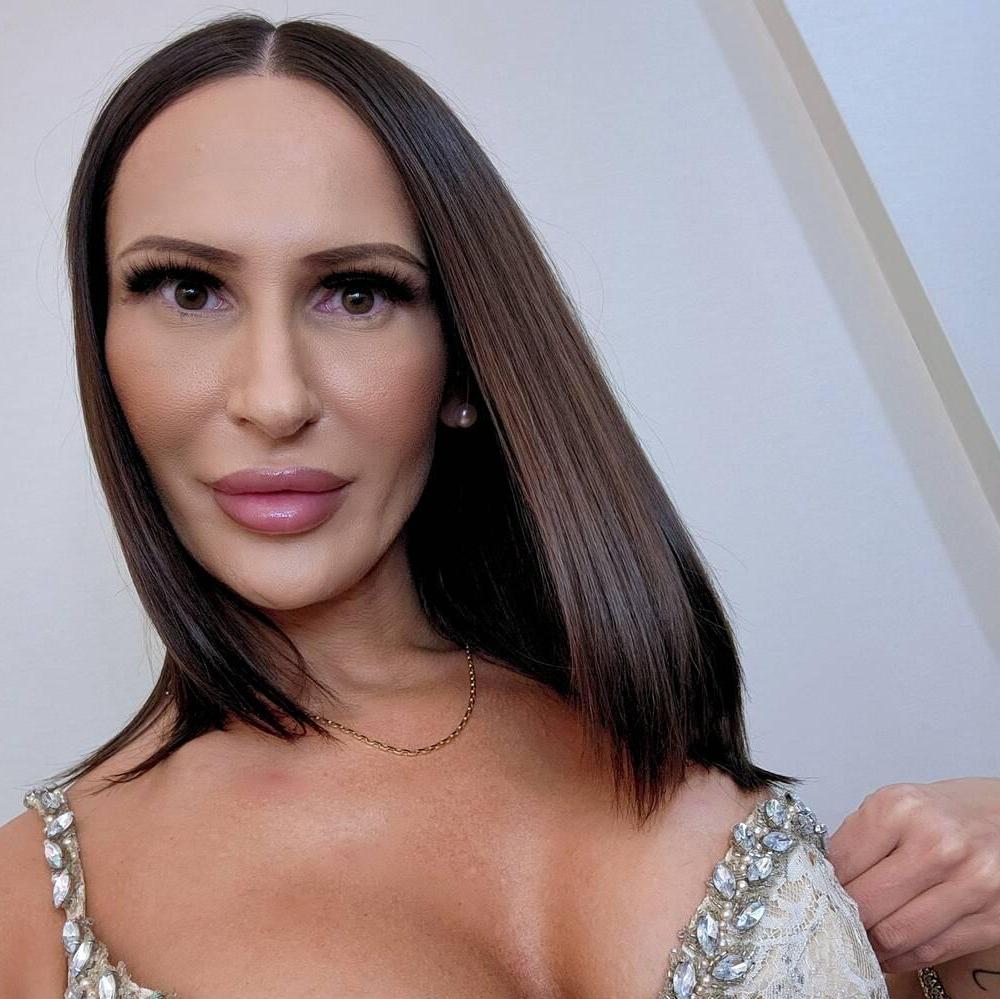 
                        VESNA : FOREiGN FELiNE
                     is Female Escorts. | Hamilton | Ontario | Canada | canadapleasure.com 