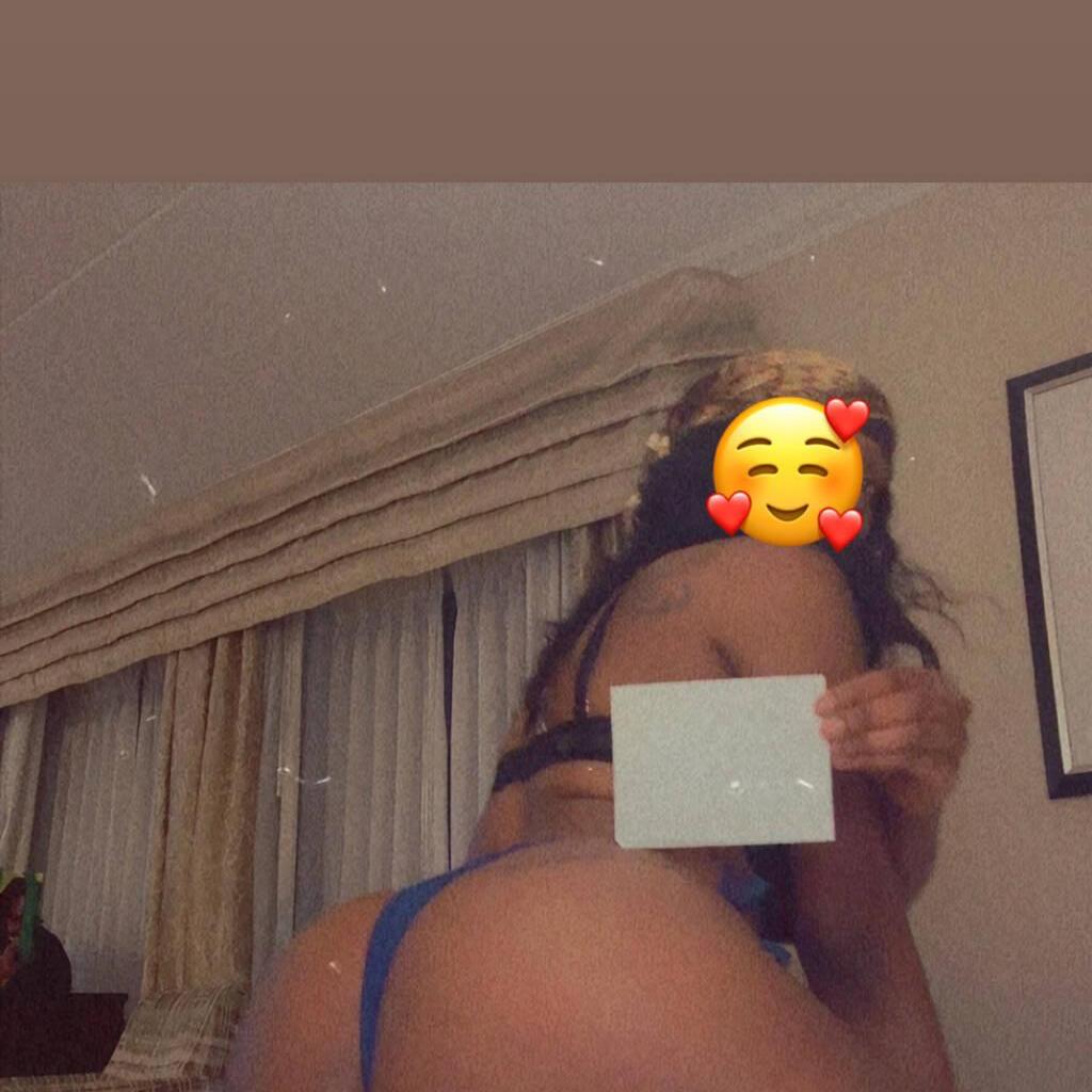 
                        Mercedes
                     is Female Escorts. | Toronto | Ontario | Canada | canadapleasure.com 