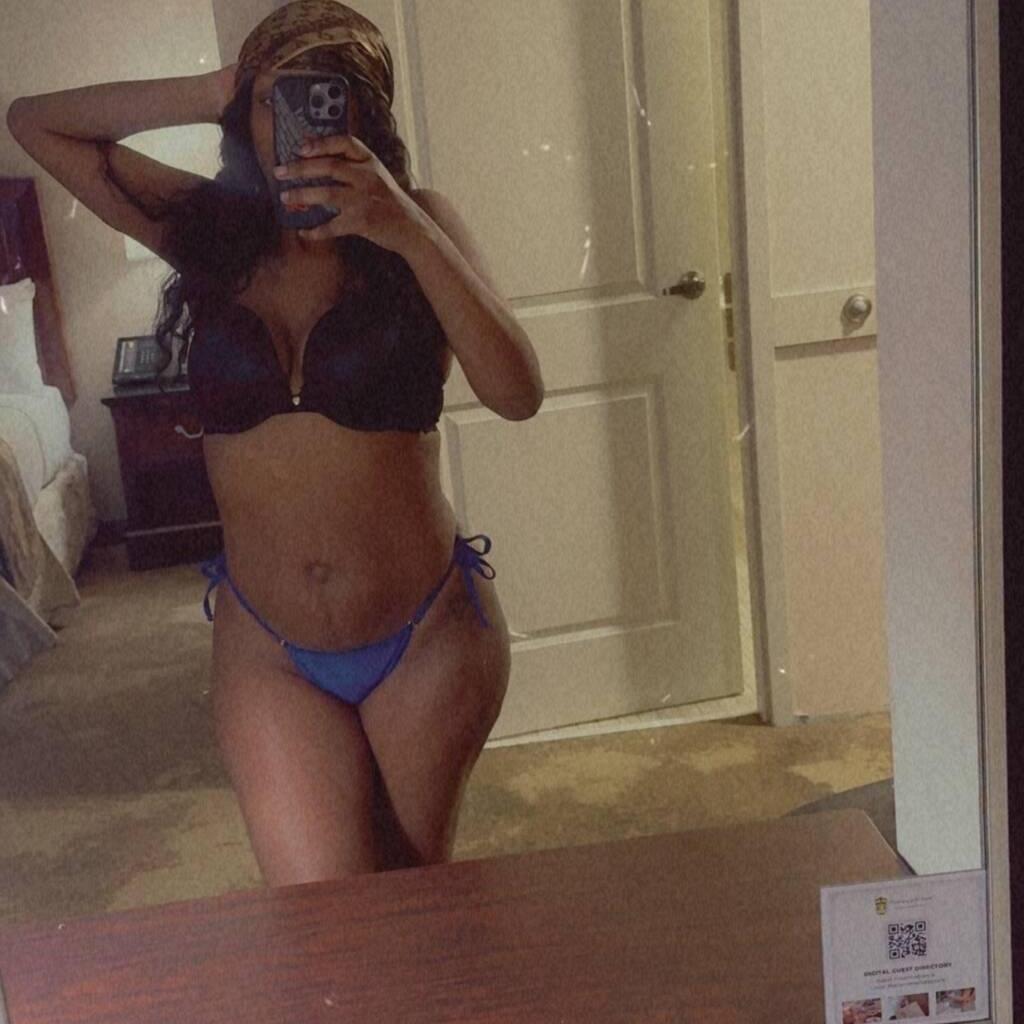 
                        Mercedes
                     is Female Escorts. | Toronto | Ontario | Canada | canadapleasure.com 