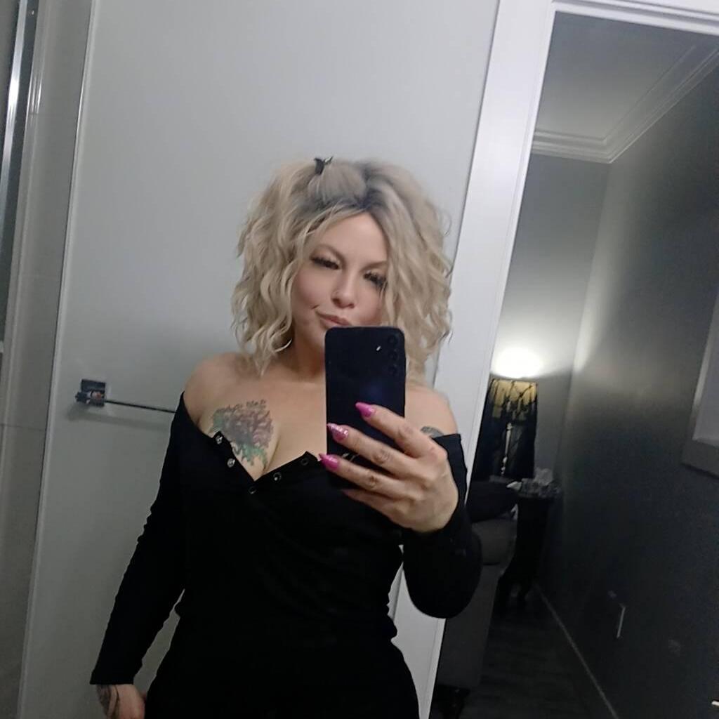 
                        Ehma
                     is Female Escorts. | Vancouver | British Columbia | Canada | canadapleasure.com 