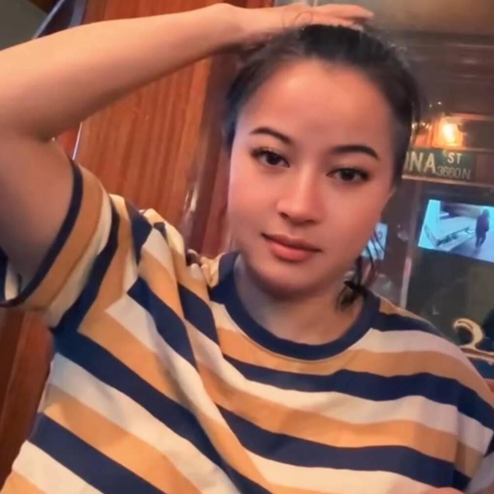 
                        Emily ( Gibson/ Sechelt)
                     is Female Escorts. | Sunshine Coast | British Columbia | Canada | canadapleasure.com 