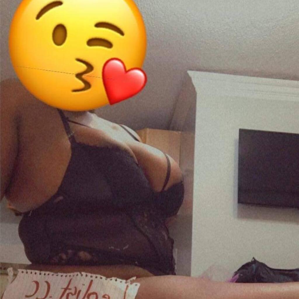 
                        Cam
                     is Female Escorts. | windsor | Ontario | Canada | canadapleasure.com 