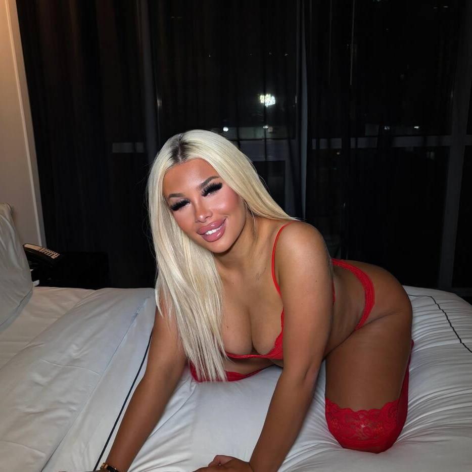 
                        Barbie Rose
                     is Female Escorts. | windsor | Ontario | Canada | canadapleasure.com 