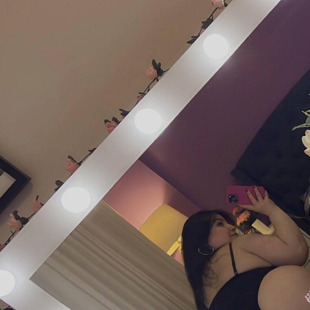 
                        Valentina
                     is Female Escorts. | Quebec City | Quebec | Canada | canadapleasure.com 