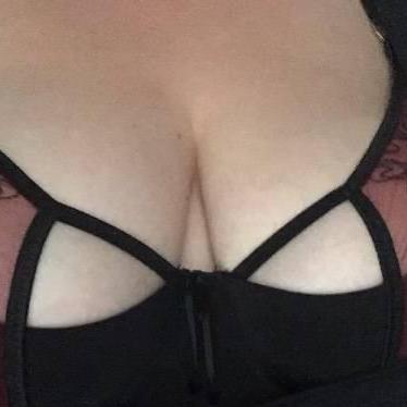 
                        Alix
                     is Female Escorts. | Medicine Hat | Alberta | Canada | canadapleasure.com 