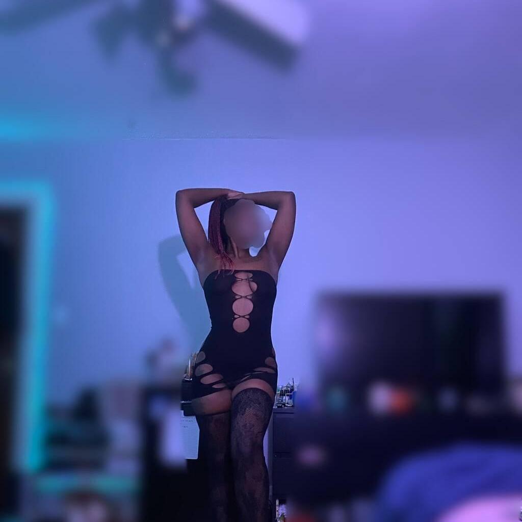 
                        Sierra London
                     is Female Escorts. | Kitchener | Ontario | Canada | canadapleasure.com 