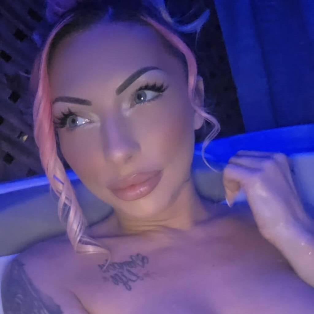 
                        Jenna
                     is Female Escorts. | Sarnia | Ontario | Canada | canadapleasure.com 