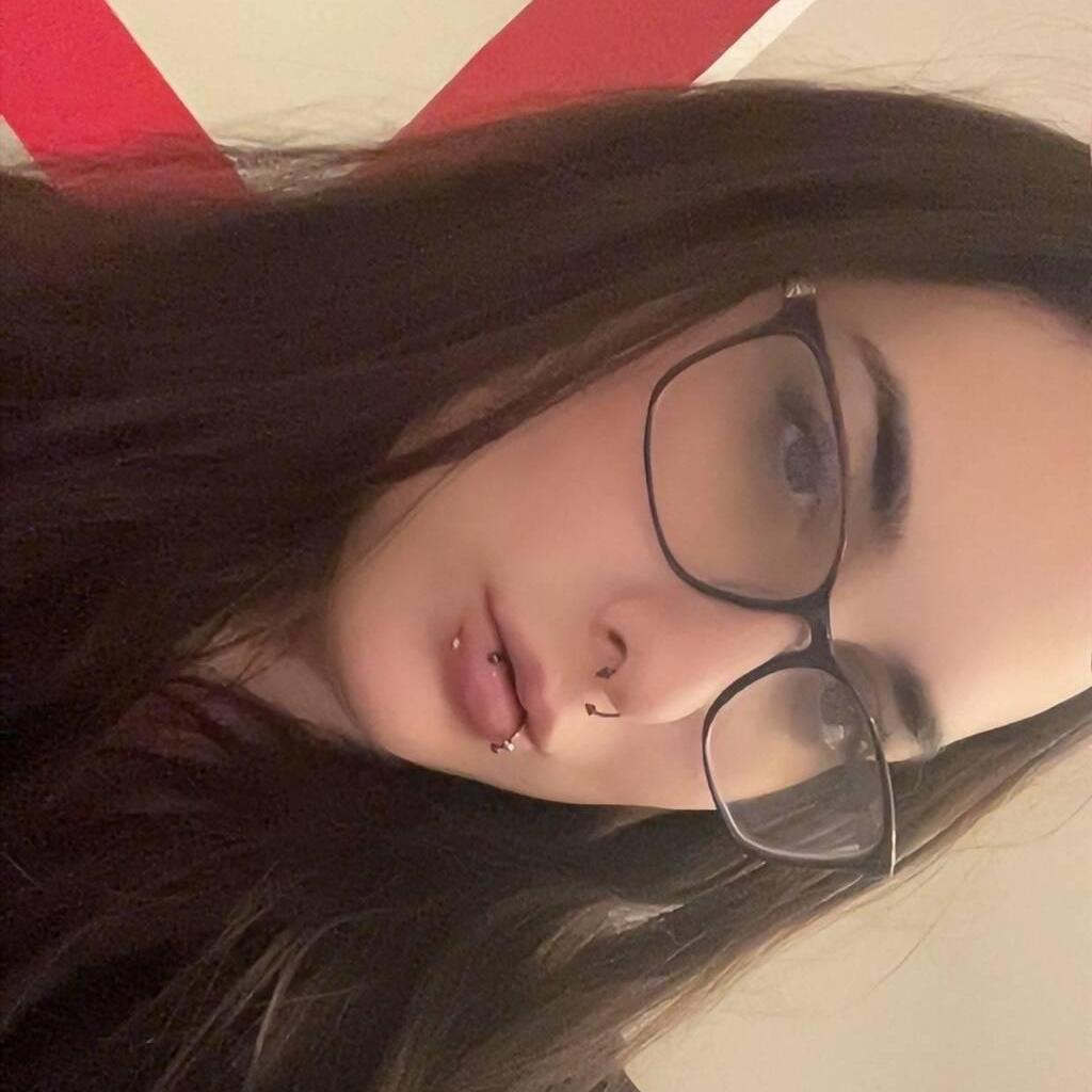 
                        Skyehigh
                     is Female Escorts. | Trois Rivieres | Quebec | Canada | canadapleasure.com 