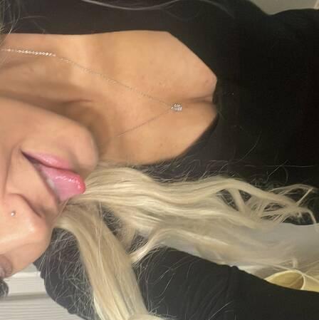 
                        Taylor
                     is Female Escorts. | Calgary | Alberta | Canada | canadapleasure.com 