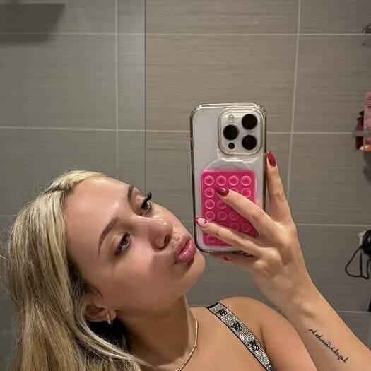 
                        Eva
                     is Female Escorts. | Kelowna | British Columbia | Canada | canadapleasure.com 