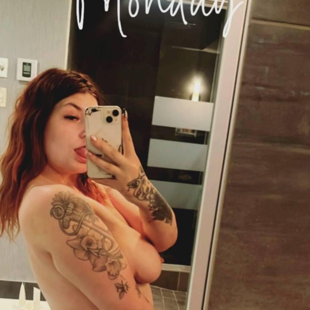 
                        Chloe
                     is Female Escorts. | Hamilton | Ontario | Canada | canadapleasure.com 