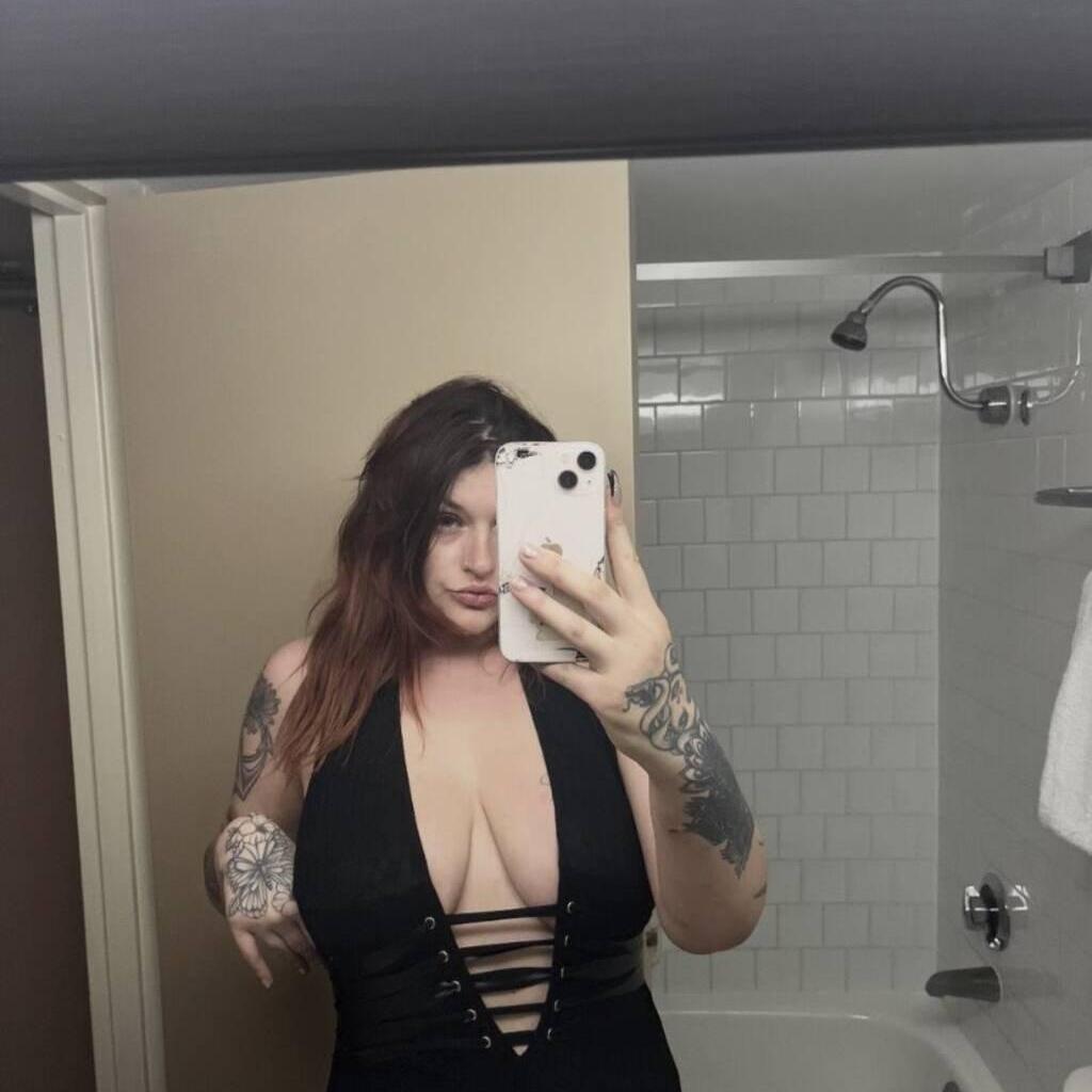 
                        Chloe
                     is Female Escorts. | Hamilton | Ontario | Canada | canadapleasure.com 