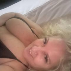 
                        Amber
                     is Female Escorts. | Toronto | Ontario | Canada | canadapleasure.com 