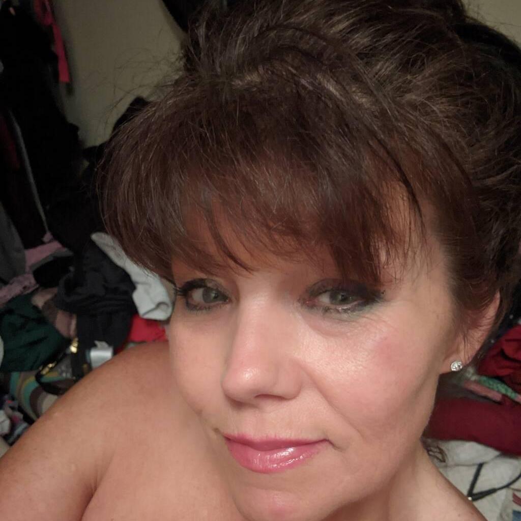 
                        Stacey
                     is Female Escorts. | windsor | Ontario | Canada | canadapleasure.com 