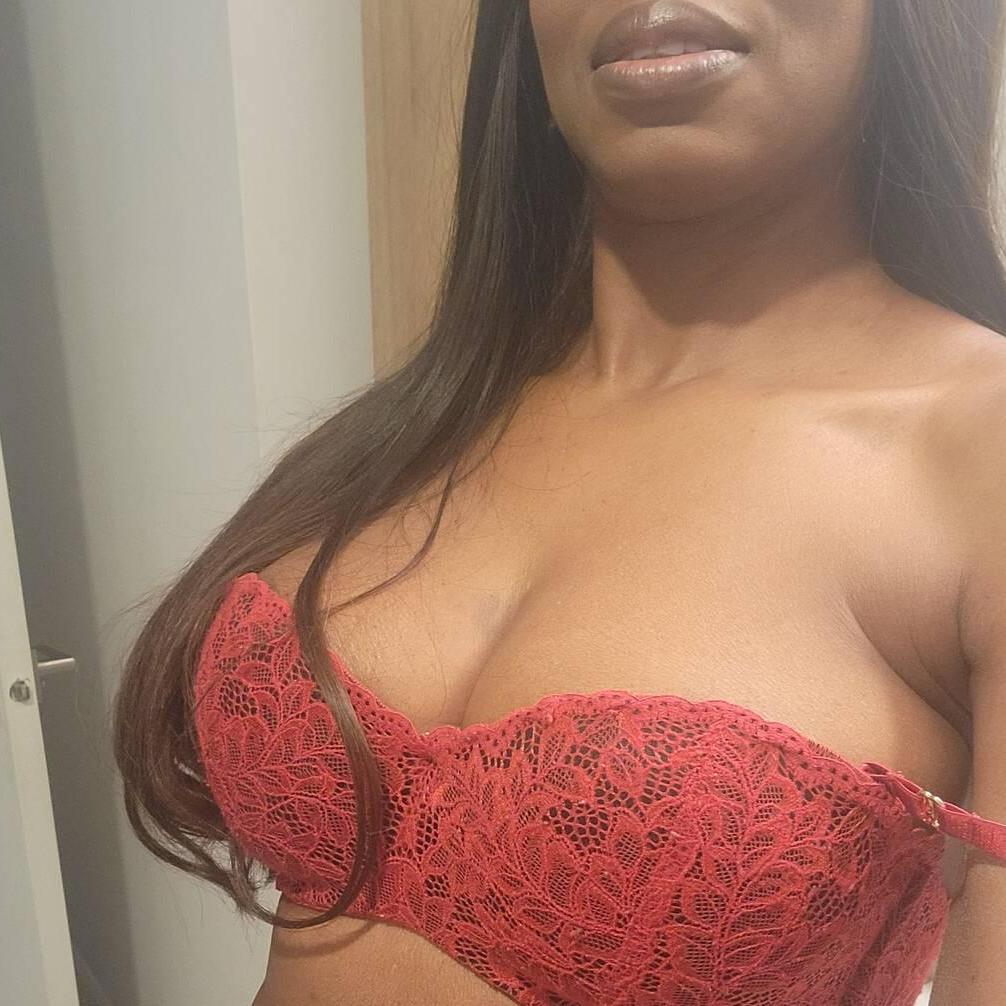 
                        Isabel
                     is Female Escorts. | Kingston | Ontario | Canada | canadapleasure.com 