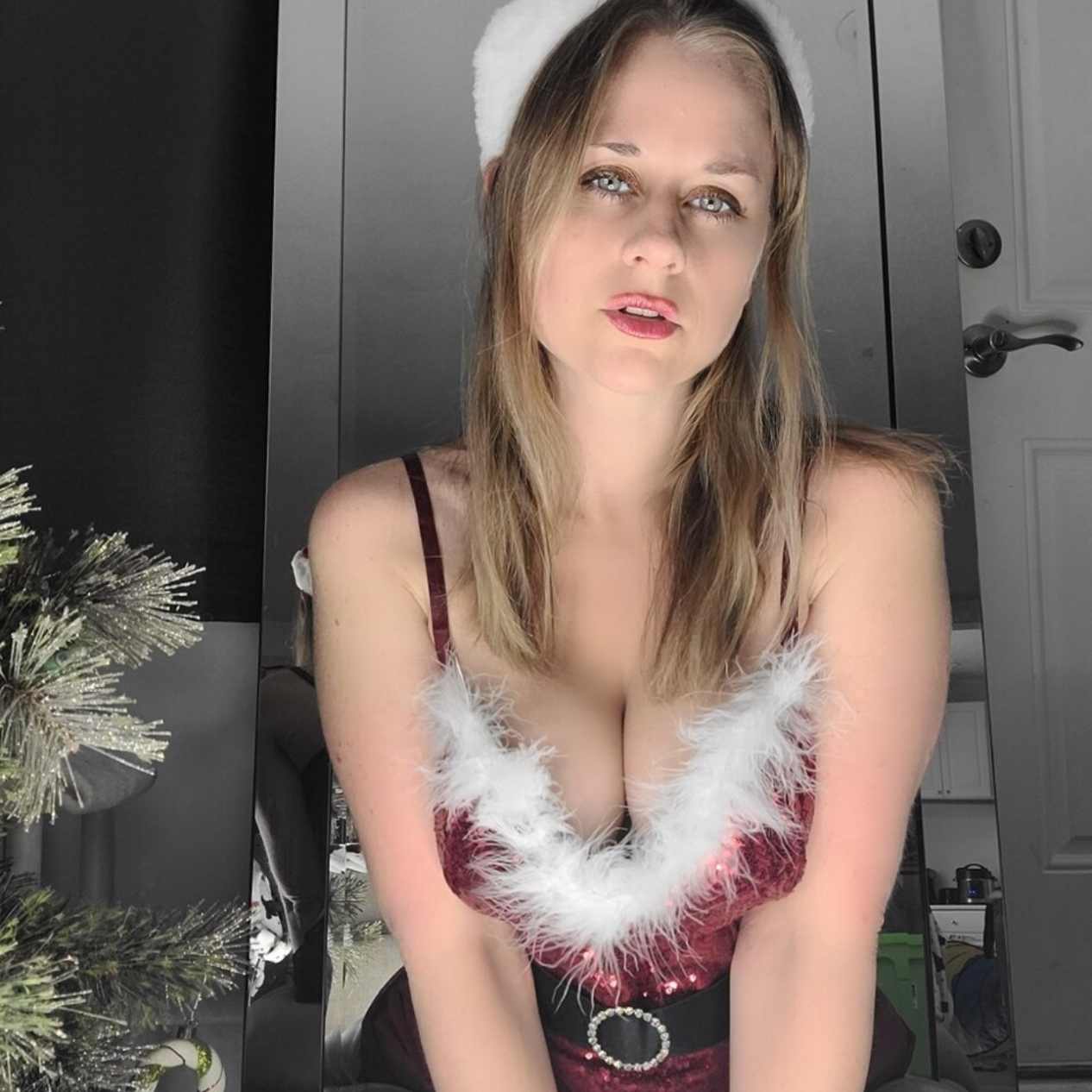 Cora is Female Escorts. | Calgary | Alberta | Canada | canadapleasure.com 