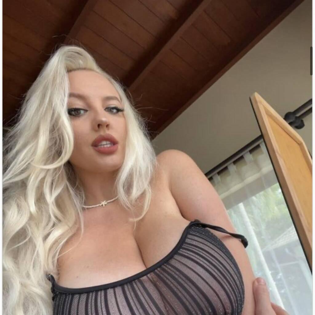 
                        Mandy
                     is Female Escorts. | Toronto | Ontario | Canada | canadapleasure.com 