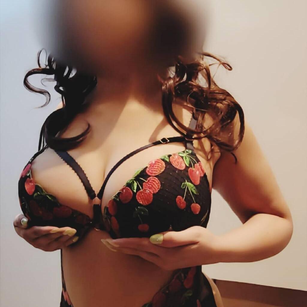 
                        New Girls
                     is Female Escorts. | windsor | Ontario | Canada | canadapleasure.com 