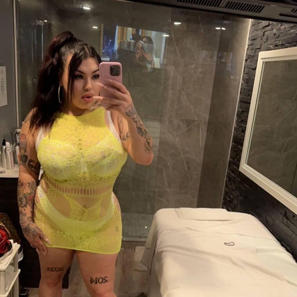 
                        Starr
                     is Female Escorts. | Sudbury | Ontario | Canada | canadapleasure.com 