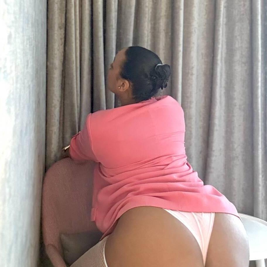 
                        Mella
                     is Female Escorts. | Chatham | Ontario | Canada | canadapleasure.com 