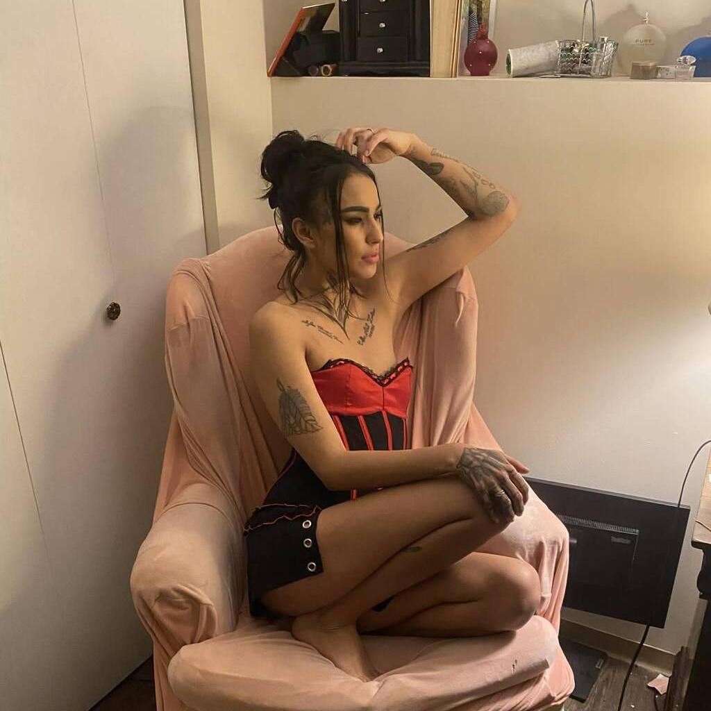 
                        Wren
                     is Female Escorts. | Grande Prairie | Alberta | Canada | canadapleasure.com 