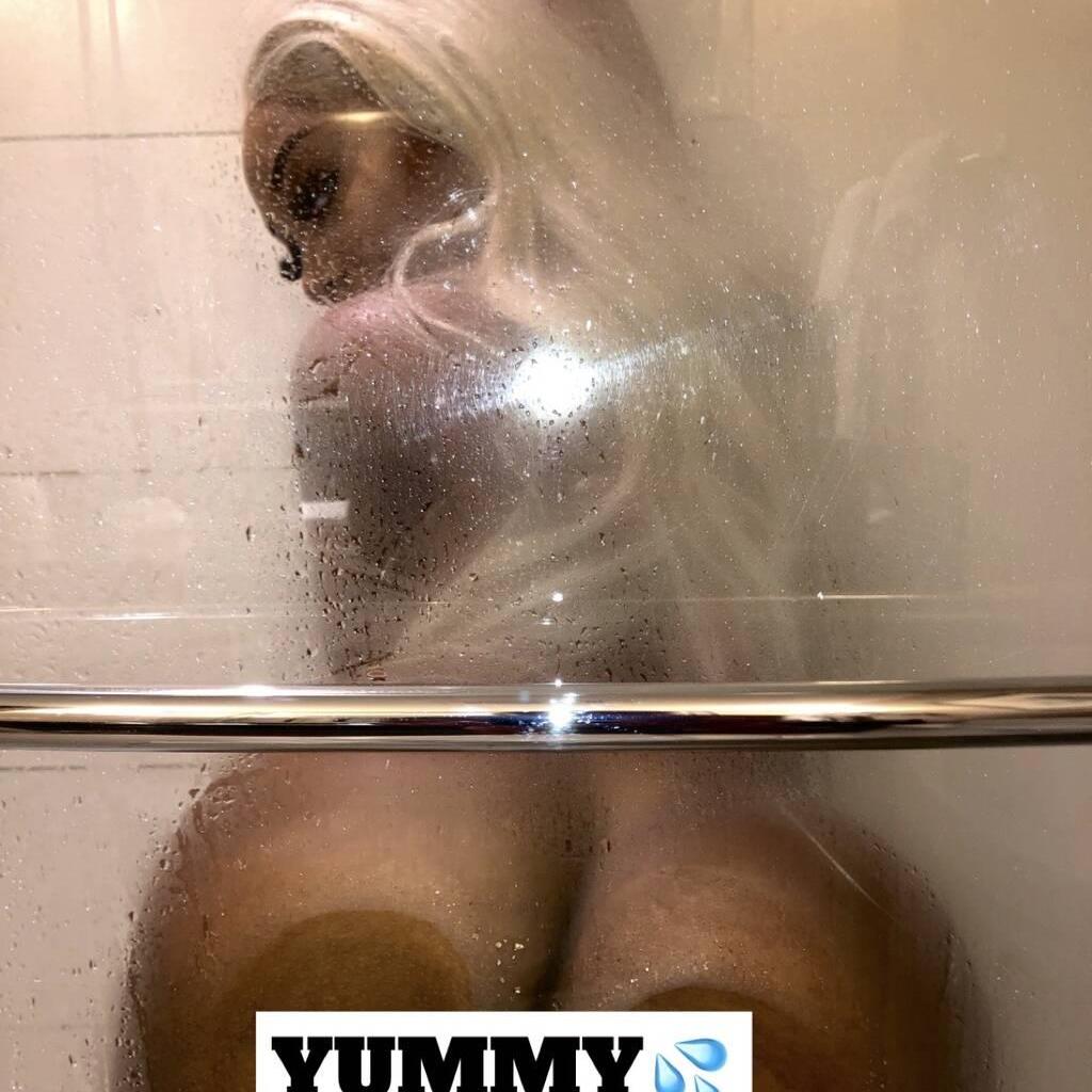 
                        YUMMY - 647.365.4016
                     is Female Escorts. | Toronto | Ontario | Canada | canadapleasure.com 