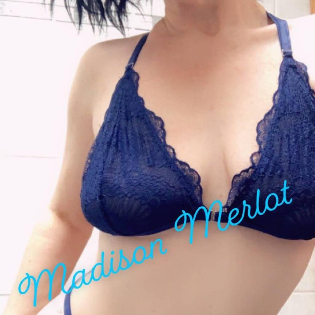 
                        Madison Merlot
                     is Female Escorts. | windsor | Ontario | Canada | canadapleasure.com 