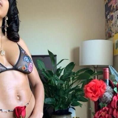 
                        FlowerDoll
                     is Female Escorts. | Vancouver | British Columbia | Canada | canadapleasure.com 