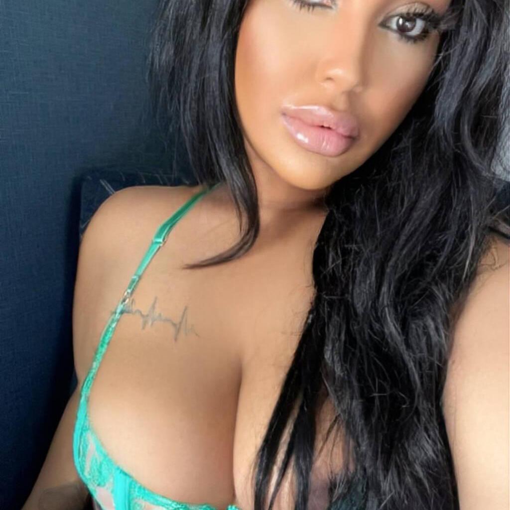 
                        CLEO
                     is Female Escorts. | Edmonton | Alberta | Canada | canadapleasure.com 