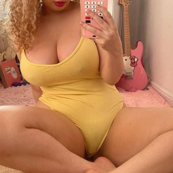 
                        Amber
                     is Female Escorts. | Kelowna | British Columbia | Canada | canadapleasure.com 