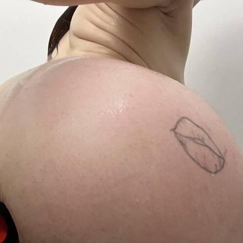 
                        Tatianna
                     is Female Escorts. | Kelowna | British Columbia | Canada | canadapleasure.com 