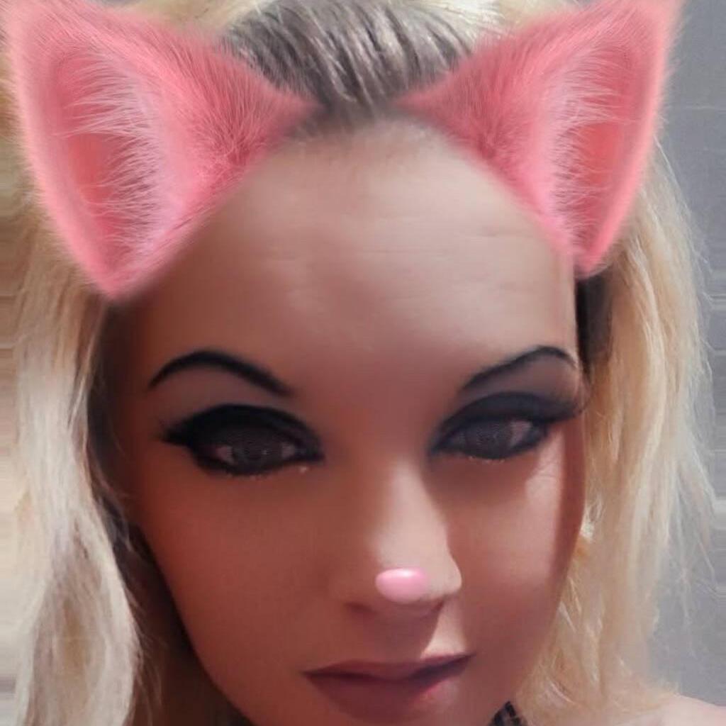 
                        Dakota
                     is Female Escorts. | Grande Prairie | Alberta | Canada | canadapleasure.com 