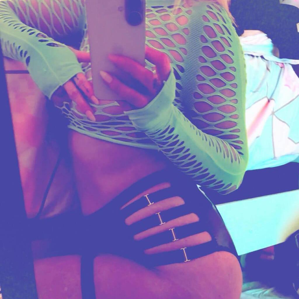 
                        Miss Simone
                     is Female Escorts. | Edmonton | Alberta | Canada | canadapleasure.com 