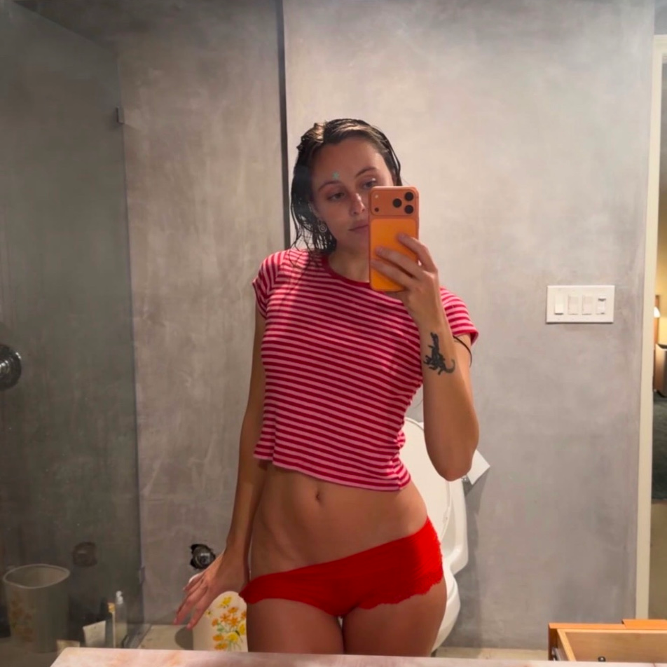 Chloe is Female Escorts. | Vancouver | British Columbia | Canada | canadapleasure.com 