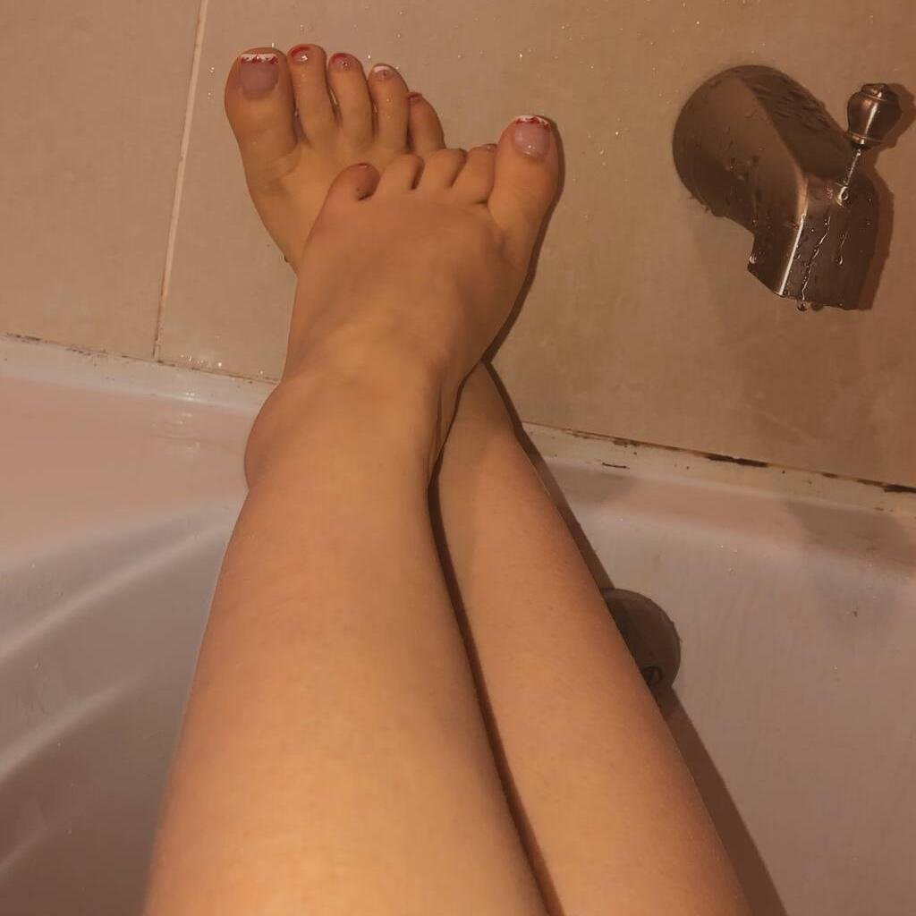 
                        Mia
                     is Female Escorts. | Hamilton | Ontario | Canada | canadapleasure.com 