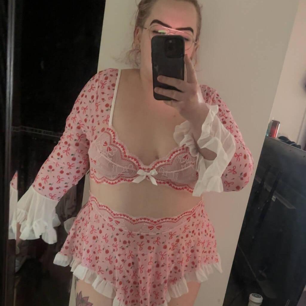 
                        Peyton Ray
                     is Female Escorts. | Edmonton | Alberta | Canada | canadapleasure.com 