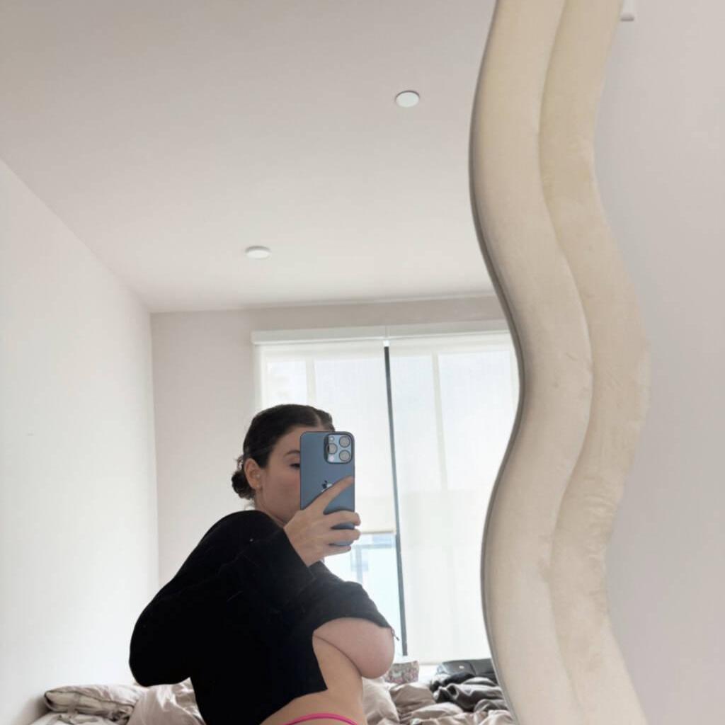 
                        Bianca
                     is Female Escorts. | Skeena | British Columbia | Canada | canadapleasure.com 