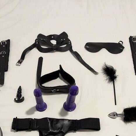 
                        Cat
                     is Female Escorts. | Winnipeg | Manitoba | Canada | canadapleasure.com 