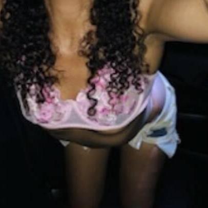 
                        Elle
                     is Female Escorts. | St. John | New Brunswick | Canada | canadapleasure.com 