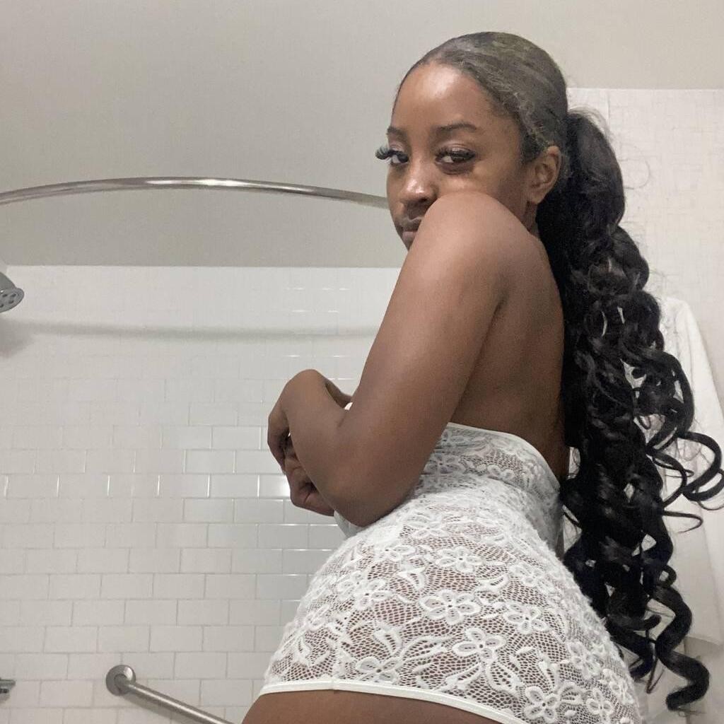 
                        Bianca
                     is Female Escorts. | Yukon | Yukon | Canada | canadapleasure.com 