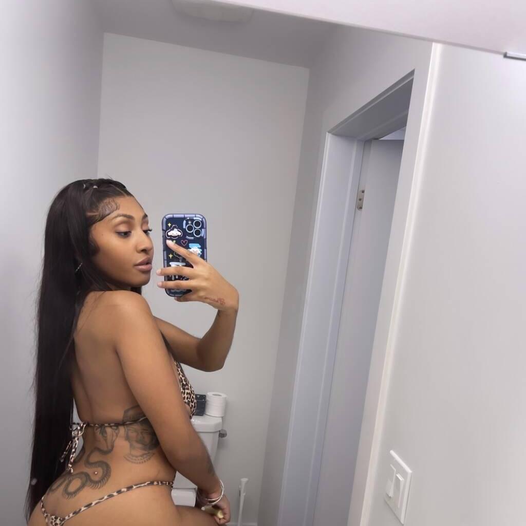 
                        Sabrina
                     is Female Escorts. | Hamilton | Ontario | Canada | canadapleasure.com 
