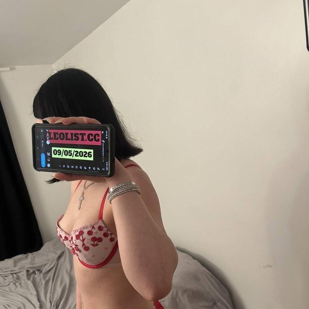 
                        Shelly
                     is Female Escorts. | Quebec City | Quebec | Canada | canadapleasure.com 