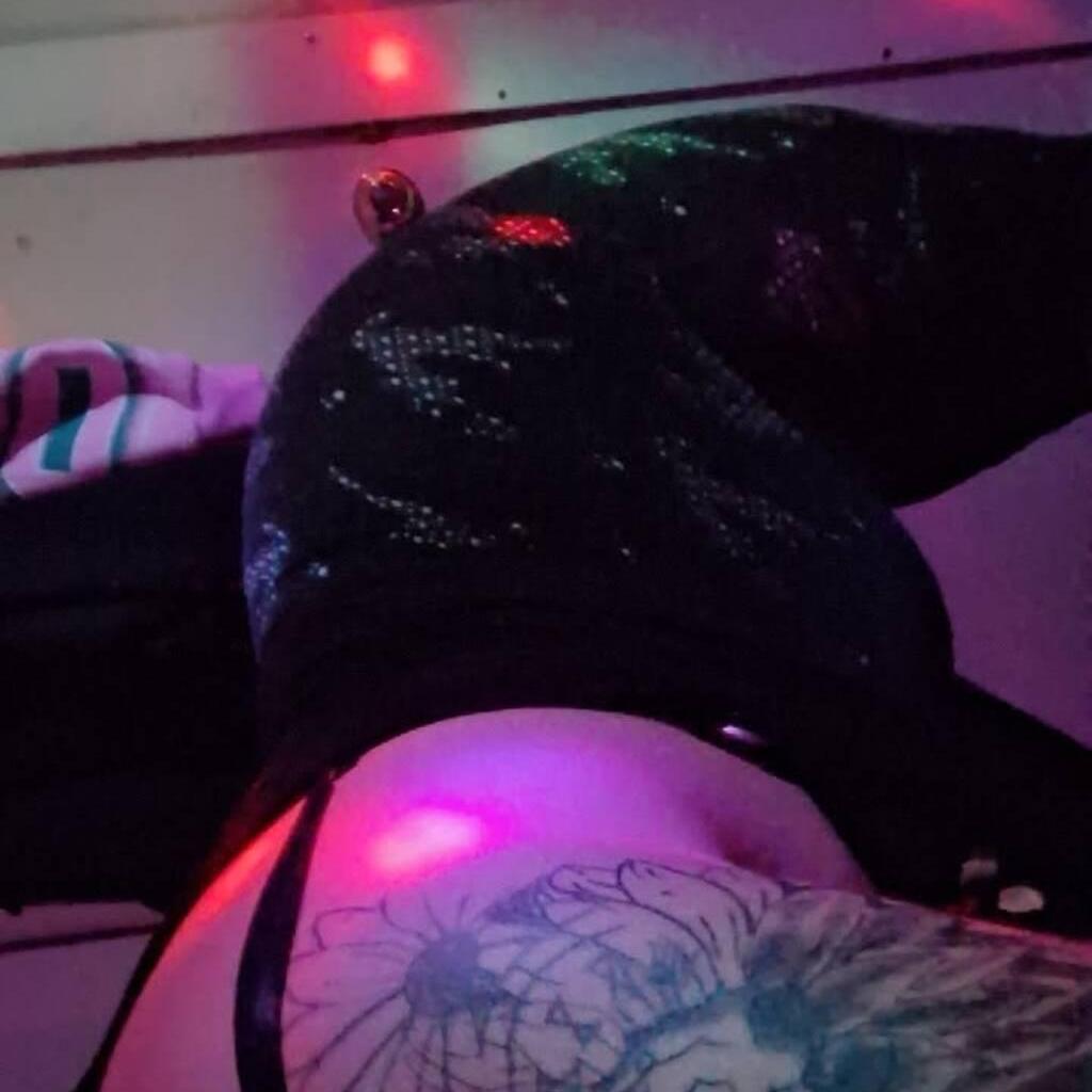
                        Saralynn 6-5-5-9-7-3-6
                     is Female Escorts. | Moncton | New Brunswick | Canada | canadapleasure.com 
