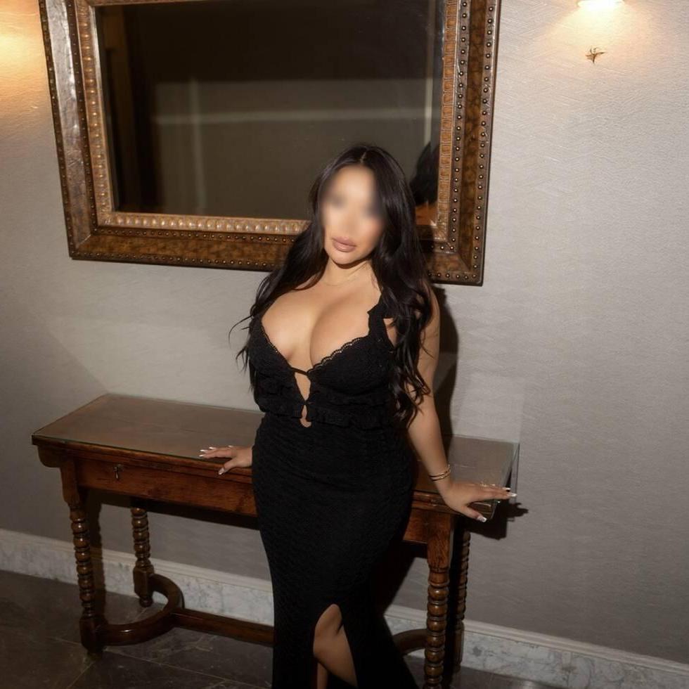 
                        www.toannalee.com
                     is Female Escorts. | Edmonton | Alberta | Canada | canadapleasure.com 