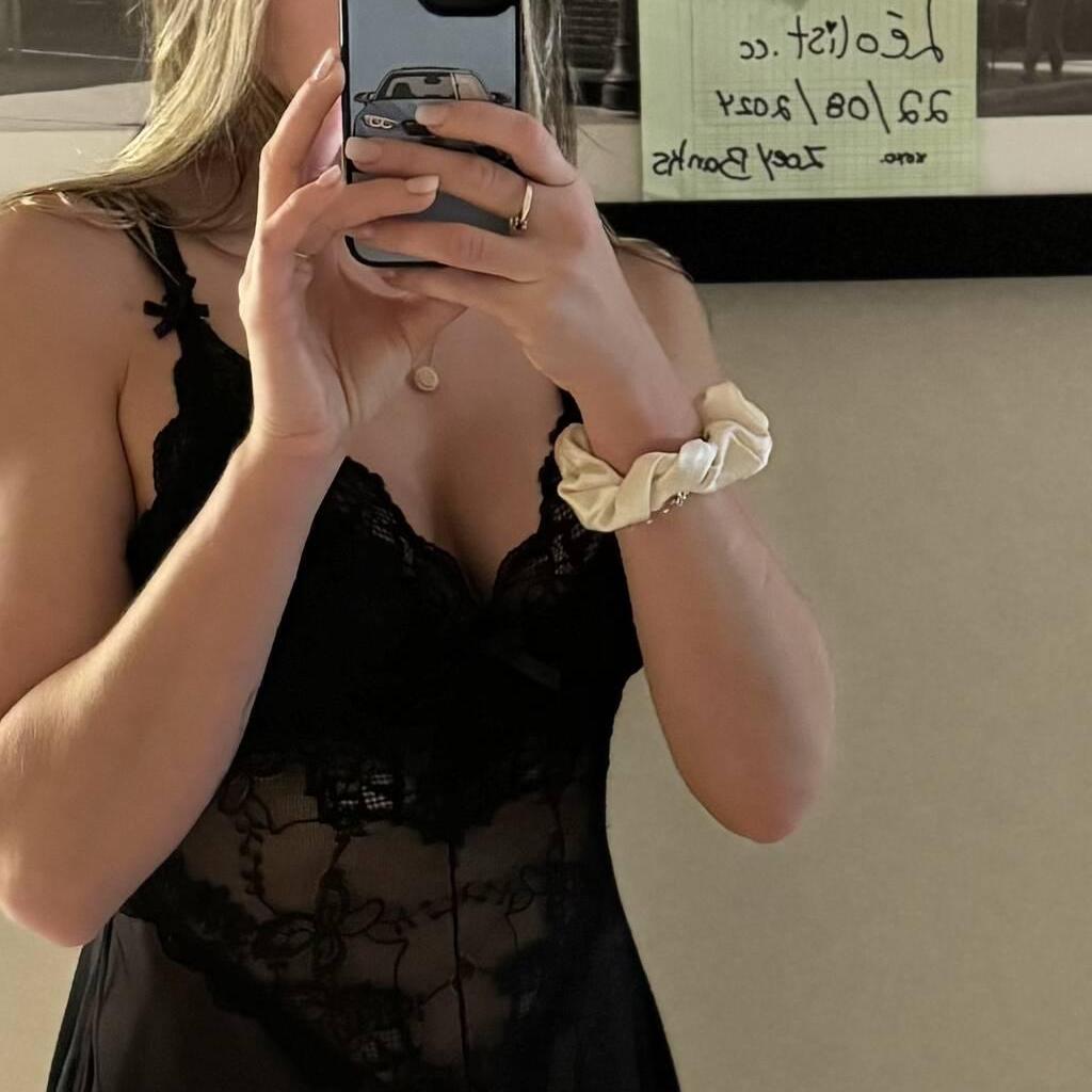 
                        Zoe Banks - 5727
                     is Female Escorts. | Niagara | Ontario | Canada | canadapleasure.com 