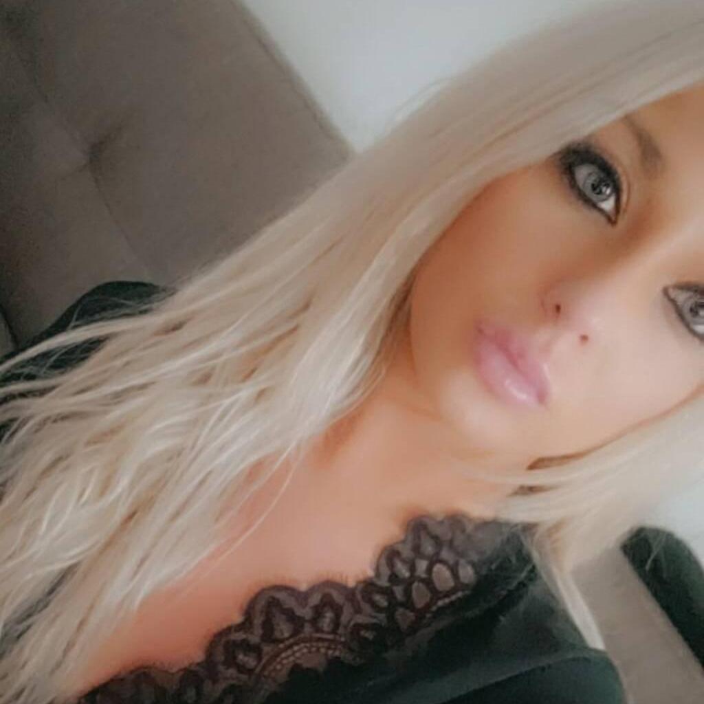 
                        Vanessa
                     is Female Escorts. | Quebec City | Quebec | Canada | canadapleasure.com 
