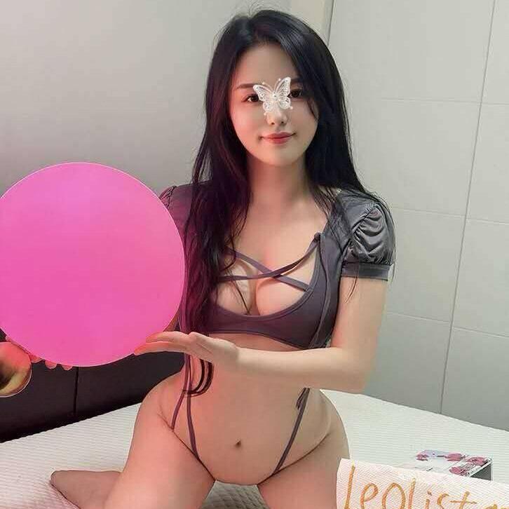 
                        Emma
                     is Female Escorts. | belleville | Ontario | Canada | canadapleasure.com 
